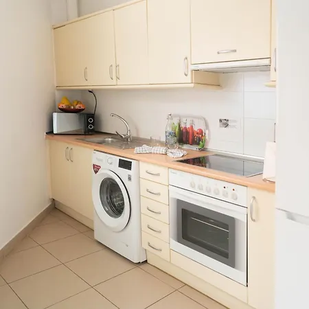 Pambnb - Sea Breeze Medano Apartman